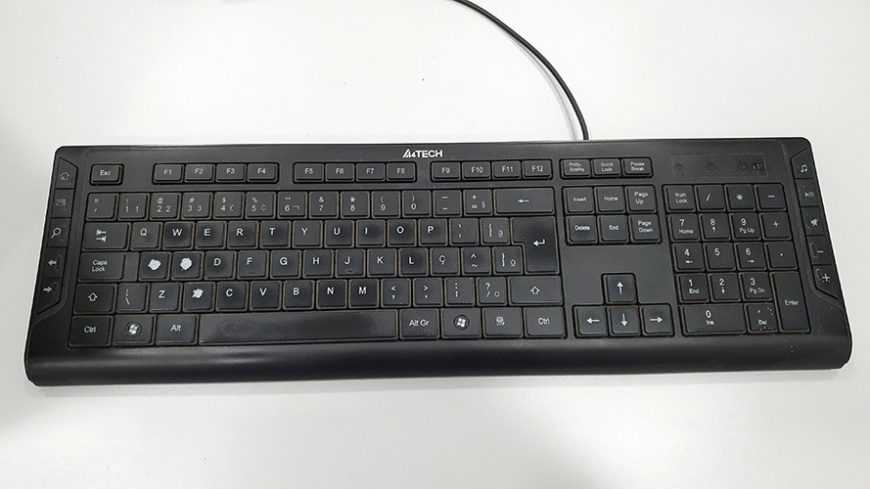 Teclado A4tech Kd-600 Preto Usb Fino Multimídia Teclado