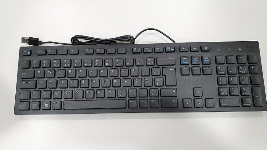 Teclado Dell KB216 QWERTY português cor preto