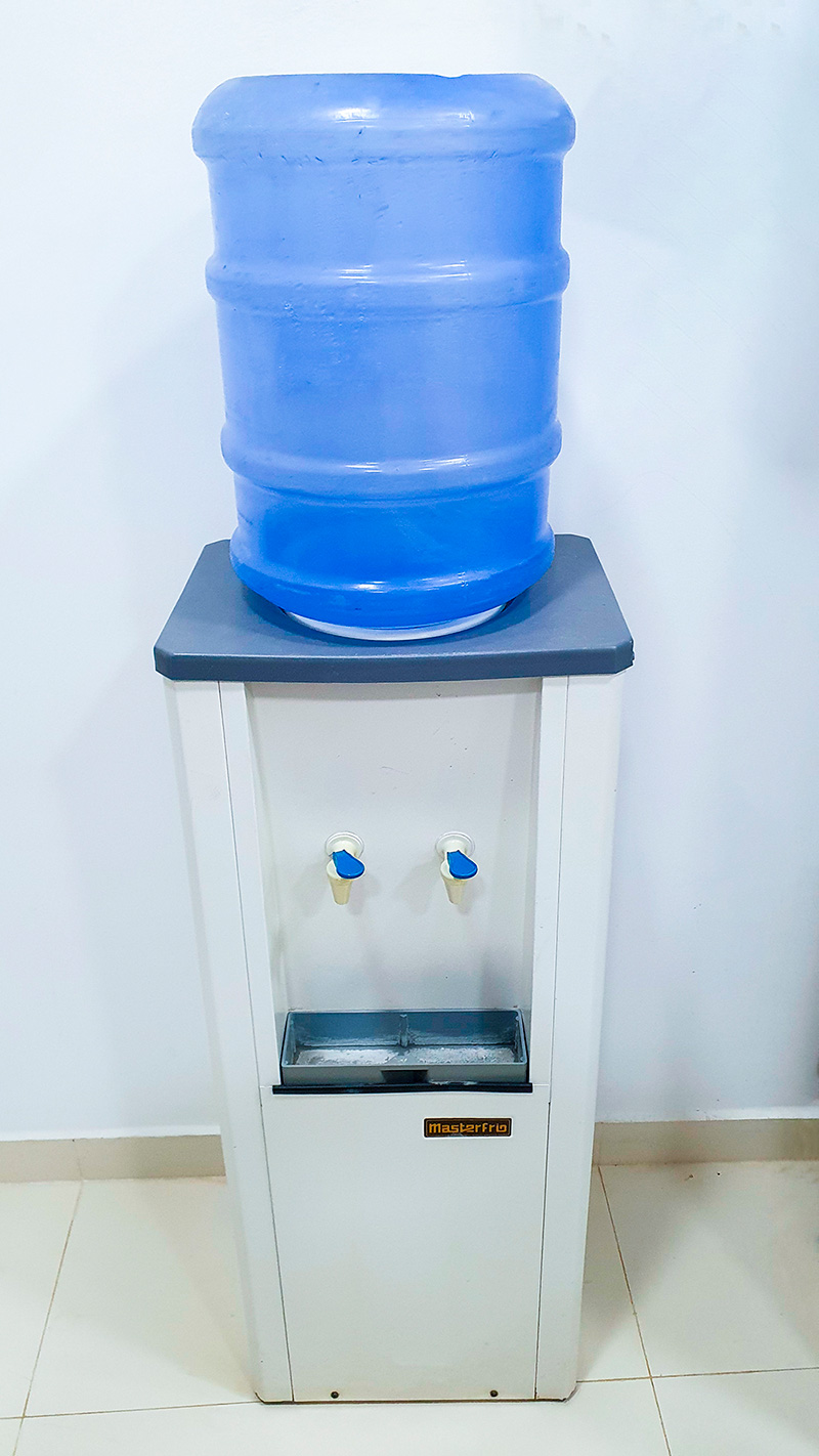 Bebedouro De Água Coluna Masterfrio Branco 220 V