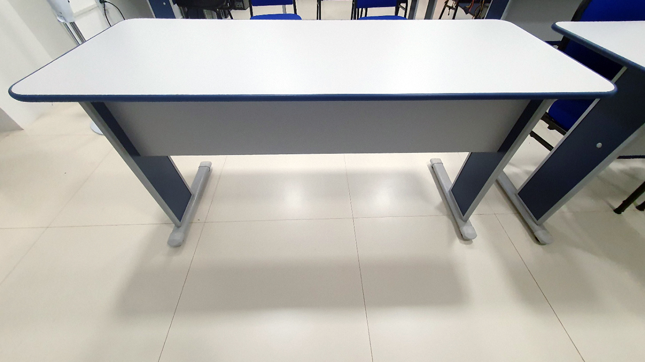 Mesa retangular para escritório, bancada, computador, consultório Pandin – Azul/cinza