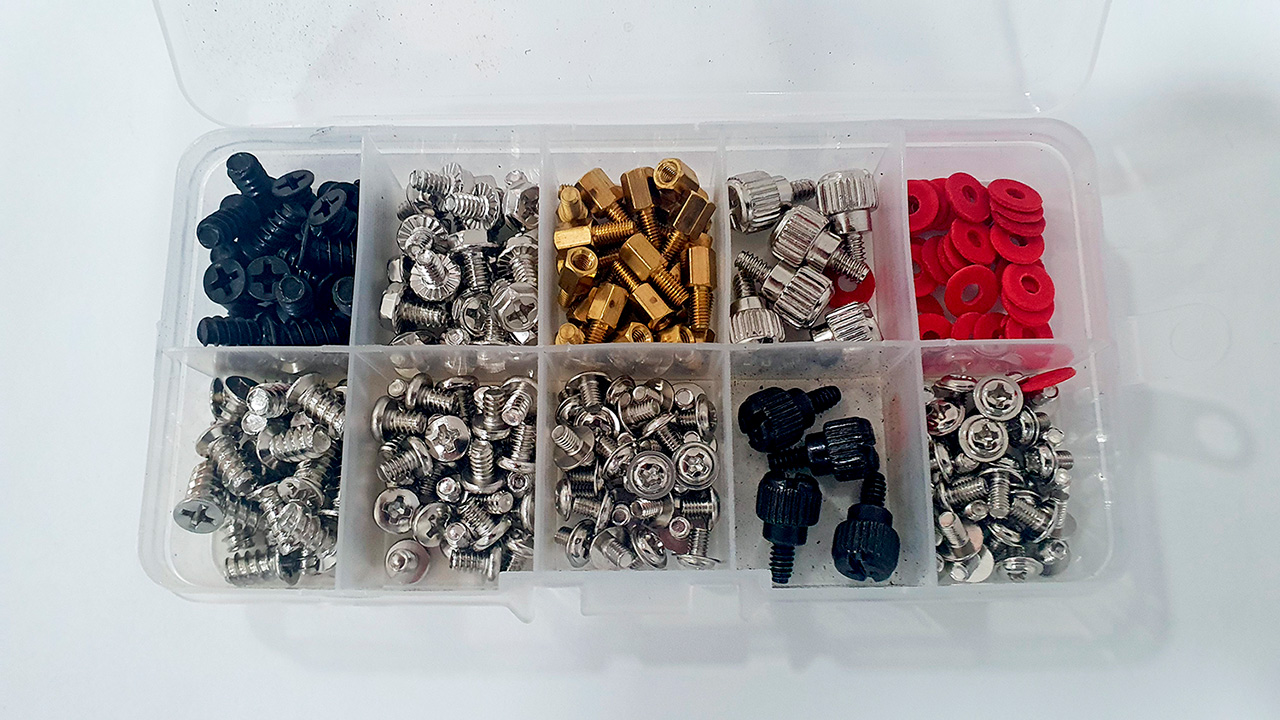 Parafusos para componentes de computador desktop