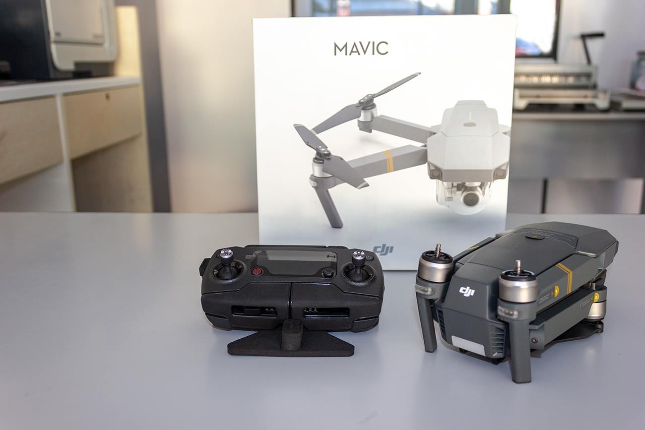 Drone Dji Mavic Pro Com Câmera 4k Gray 5ghz 1 Bateria E 1 controle + Acessórios