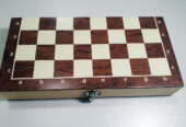 Conjunto de xadrez dobrável de madeira magnética tabuleiro de jogo de feltro 24cm * 24cm armazenamento interior