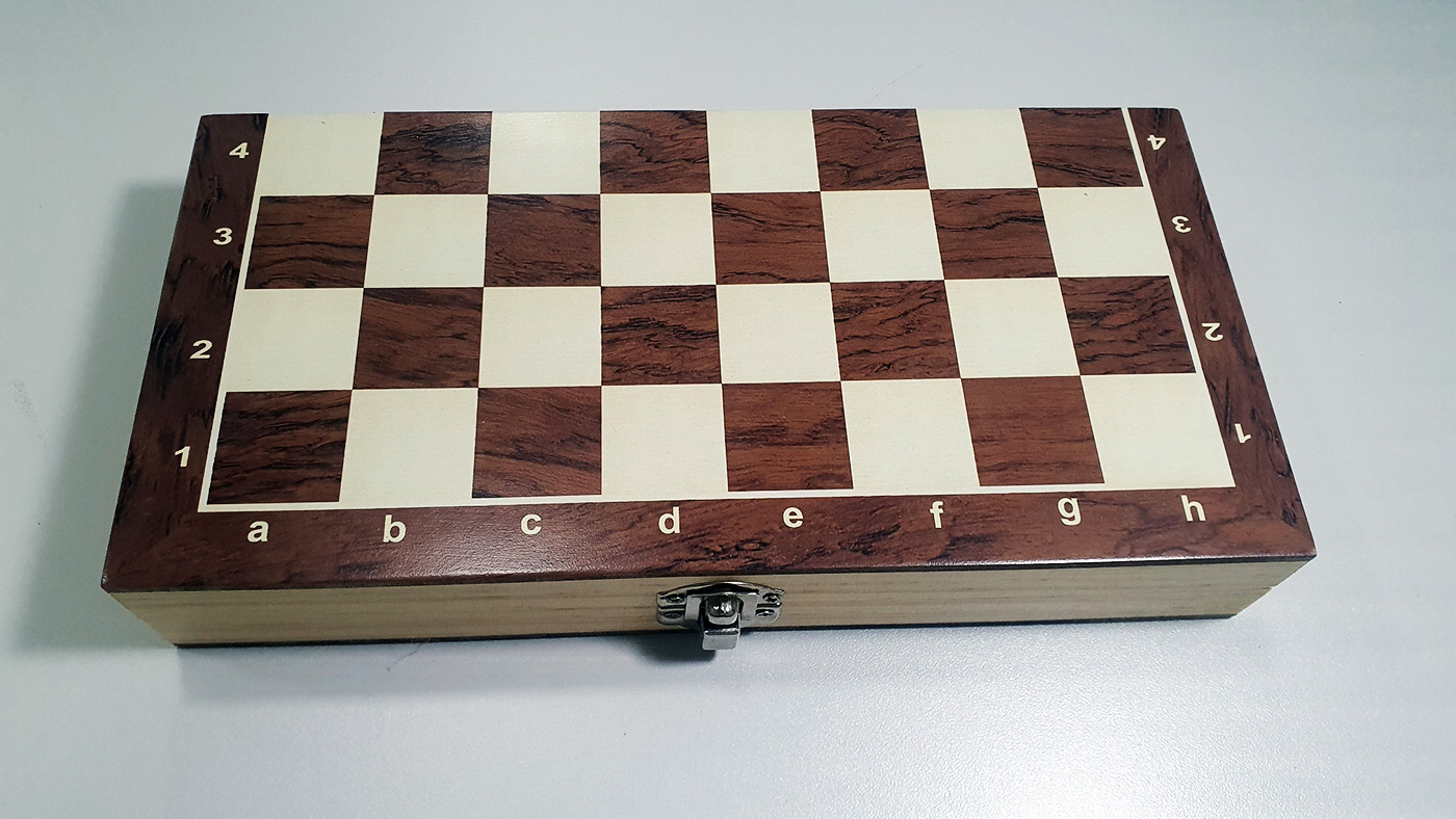 Conjunto de xadrez dobrável de madeira magnética tabuleiro de jogo de feltro 24cm * 24cm armazenamento interior